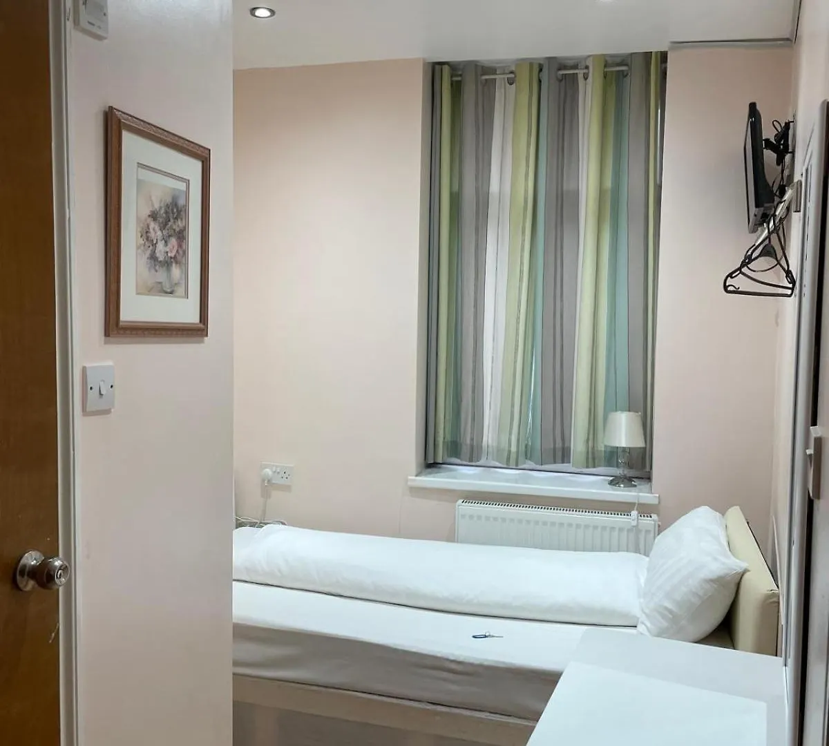 Accommodation Plus London Guest house
