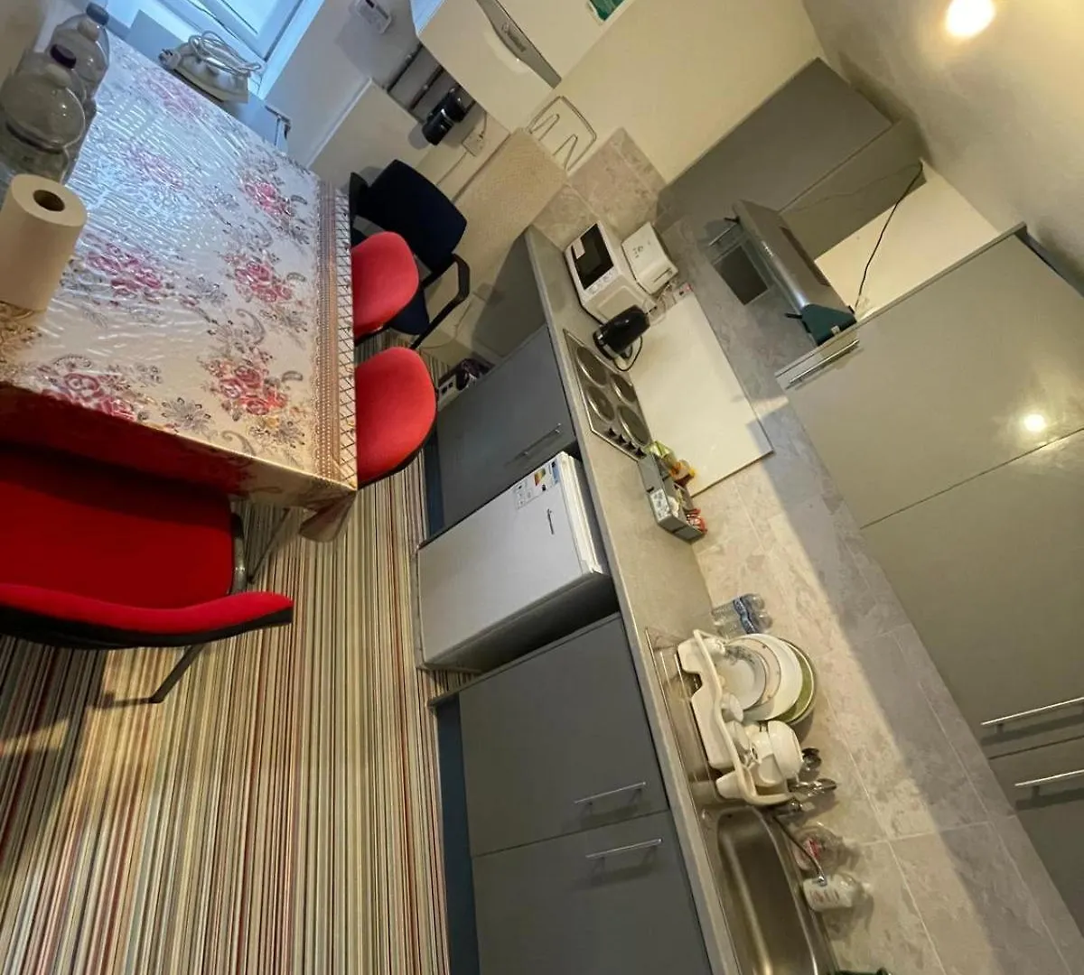 Accommodation Plus London 0*,  United Kingdom